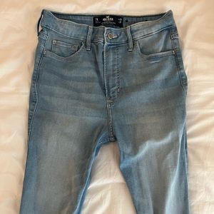 Hollister High Rise Skinny Jeans